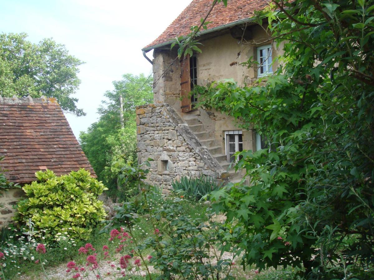 La Tour Bed & Breakfast Marcilly-la-Gueurce Exterior photo