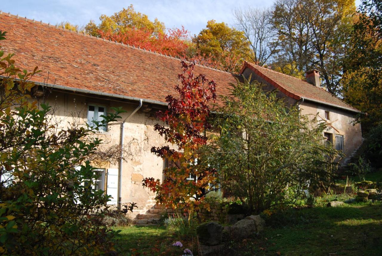 La Tour Bed & Breakfast Marcilly-la-Gueurce Exterior photo